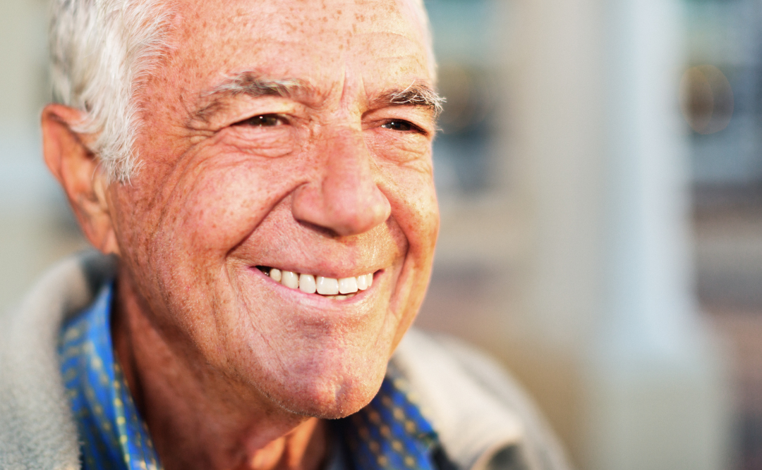 美しい歯の老人|ムクノキ歯科